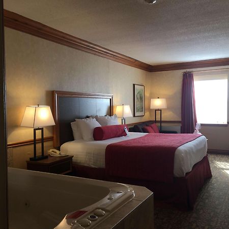 Best Western Parkway Inn & Conference Centre Cornwall Extérieur photo
