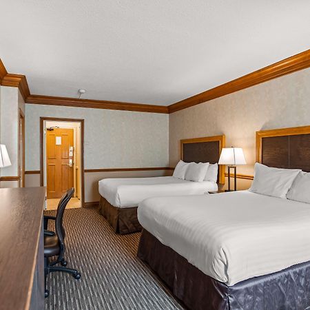 Best Western Parkway Inn & Conference Centre Cornwall Extérieur photo