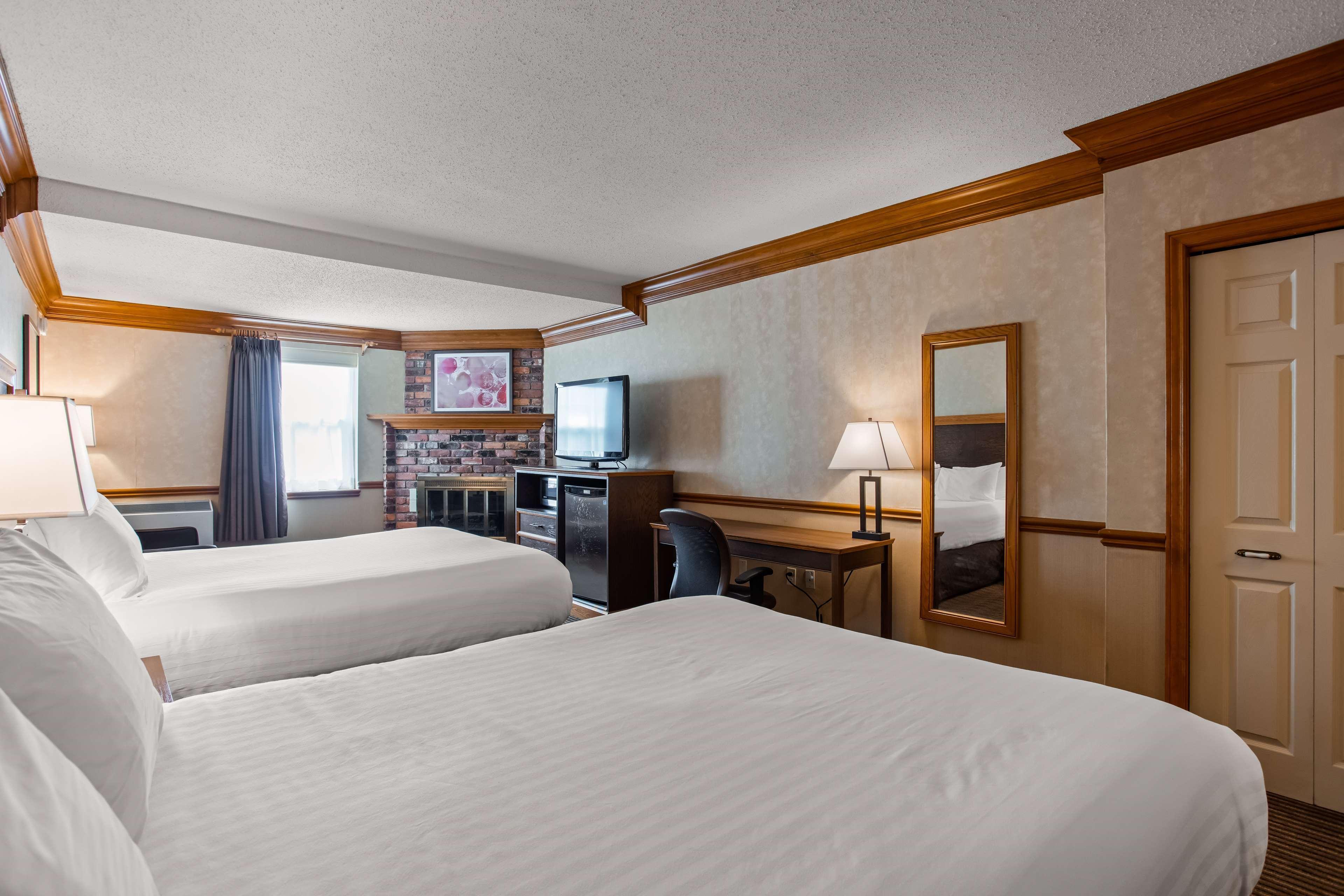 Best Western Parkway Inn & Conference Centre Cornwall Extérieur photo