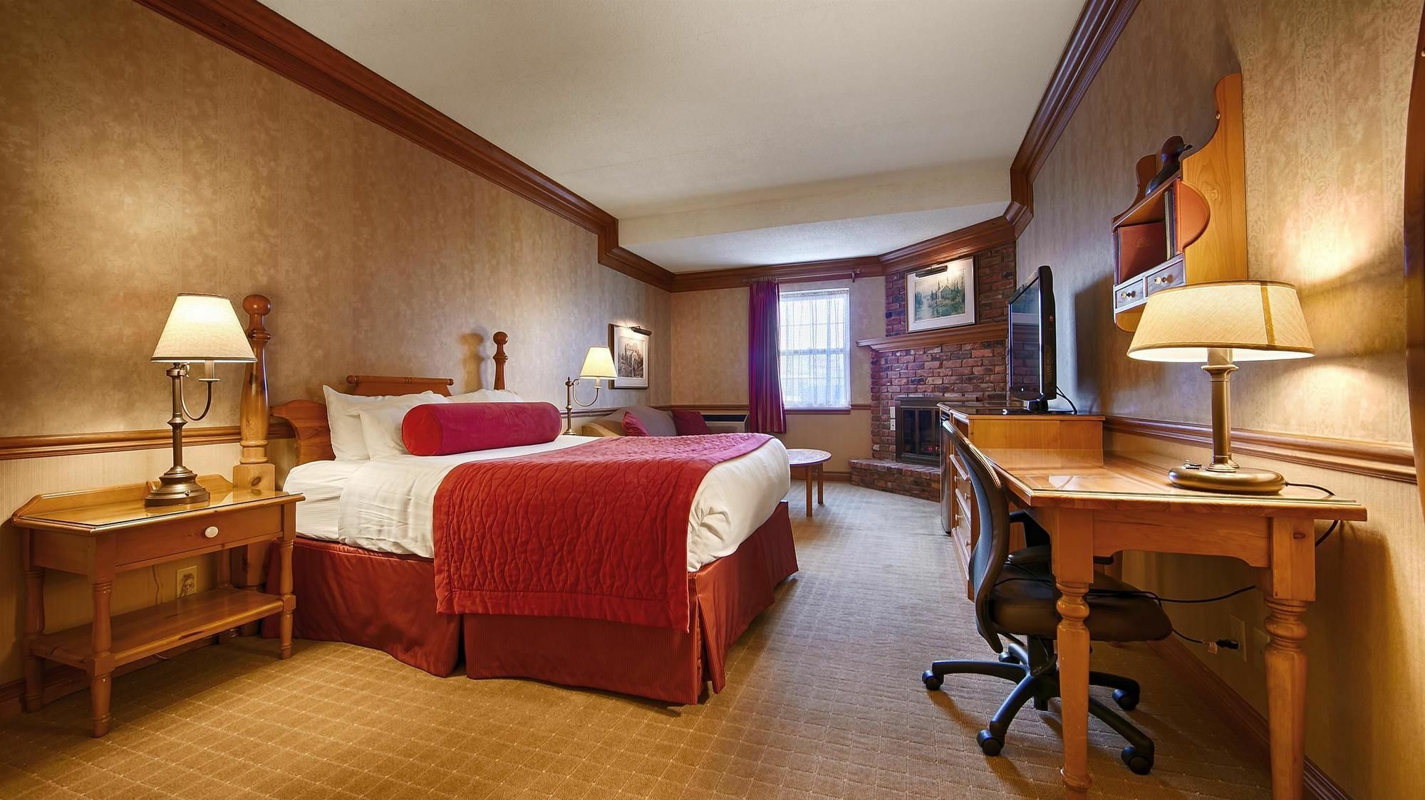 Best Western Parkway Inn & Conference Centre Cornwall Extérieur photo