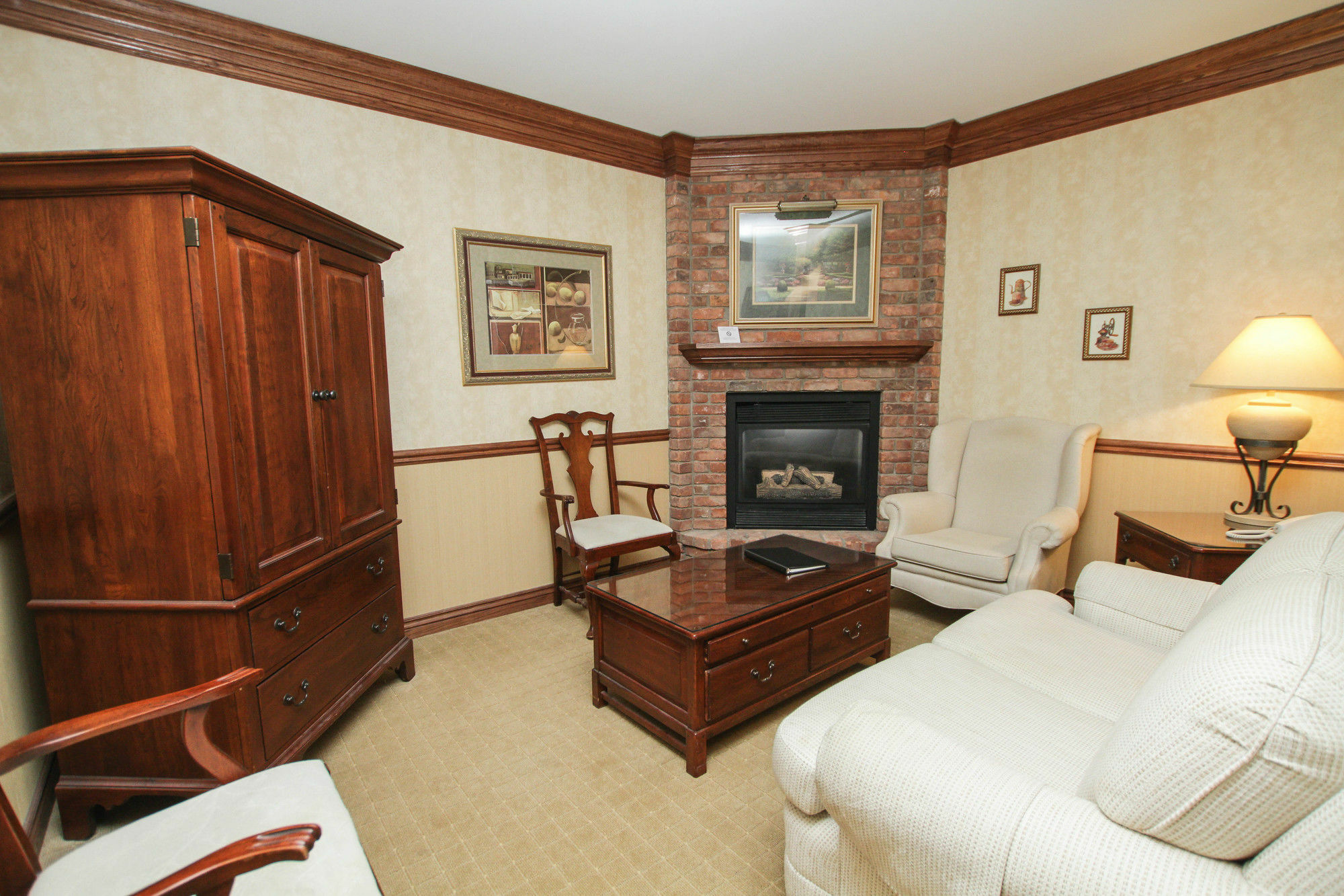 Best Western Parkway Inn & Conference Centre Cornwall Extérieur photo